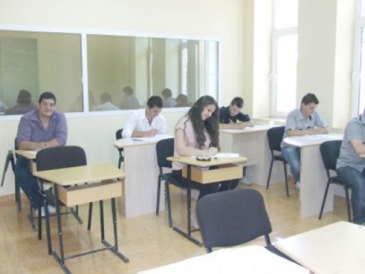 Bacalaureat 2014, sesiunea de toamnă: azi este programată proba scrisă